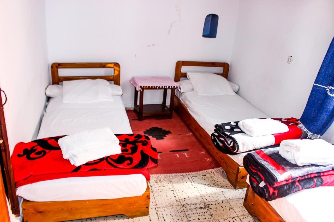 Cordoba Pension Chefchaouen Buitenkant foto