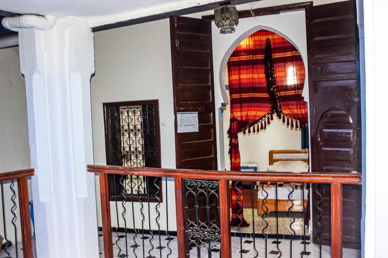 Cordoba Pension Chefchaouen Buitenkant foto